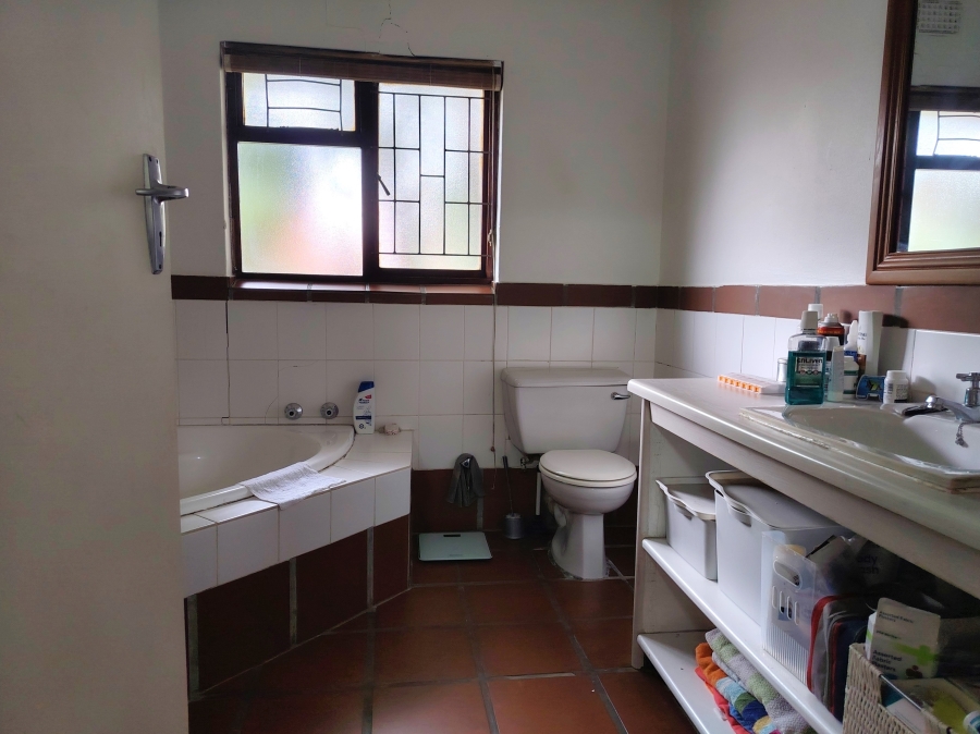3 Bedroom Property for Sale in Golden Acre Western Cape
